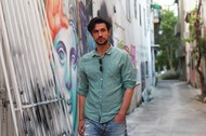 «Θέλω να λειτουργώ µε το συναίσθηµα». Συνέντευξη του Ορφέα Αυγουστίδη στη Μαρία Μανωλέλη