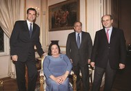 «Δεν υπάρχει περιθώριο για πρόσκαιρους πανηγυρισµούς». Συνέντευξη της Μαριέττας Γιαννάκου στη Μαρία Ψαρά