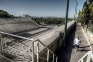 Μία πόλη στο... τρέξιµο, του Θάνου Σαρρή